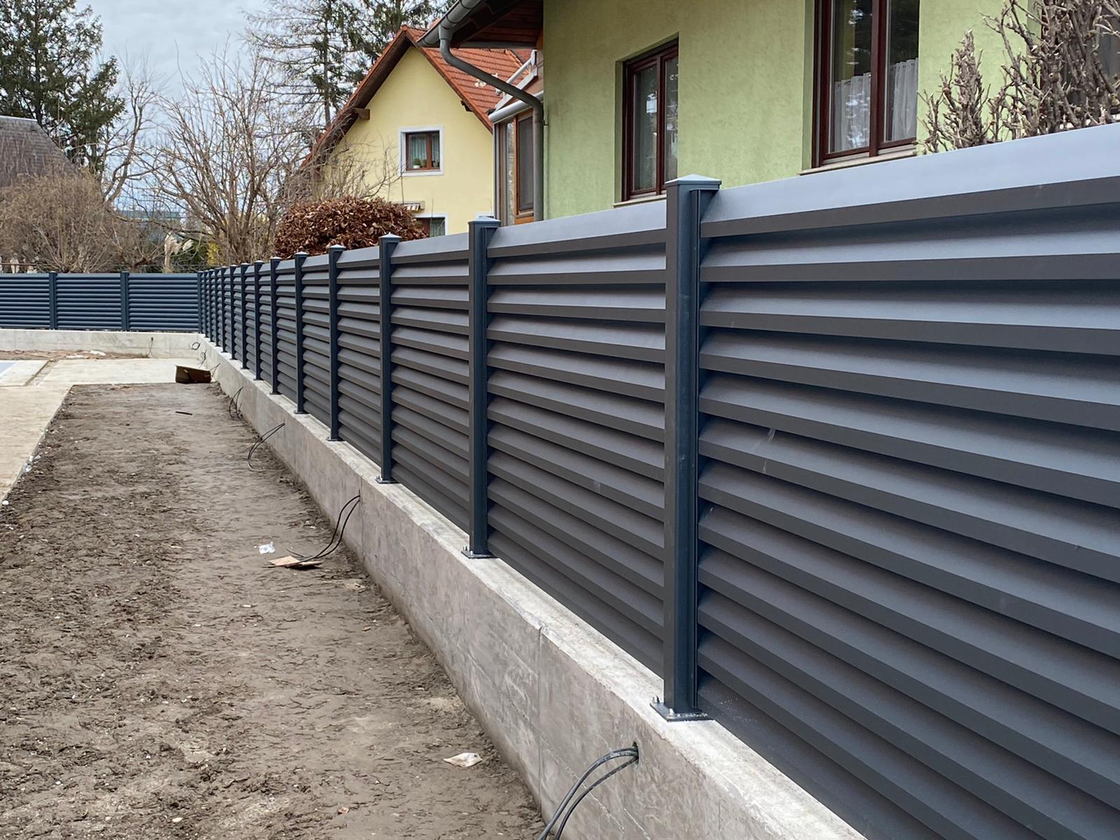 Alu Zaun Net Aluminium Zaune Tore Balkone Terrassen Uberdachungen